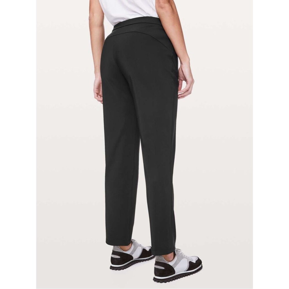 Lululemon On The Move Black Pants Size 10 Stretch Travel Career - Picture 2 of 11